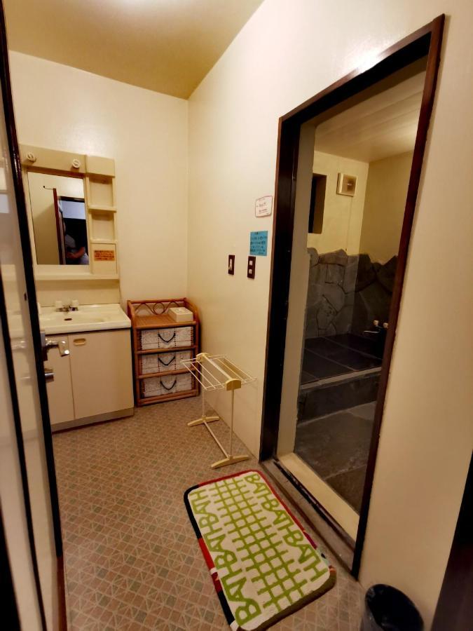 Hakuba Powder Republic Bed & Breakfast Exterior photo
